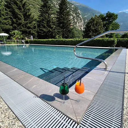 Hotel Miralaghi 2*